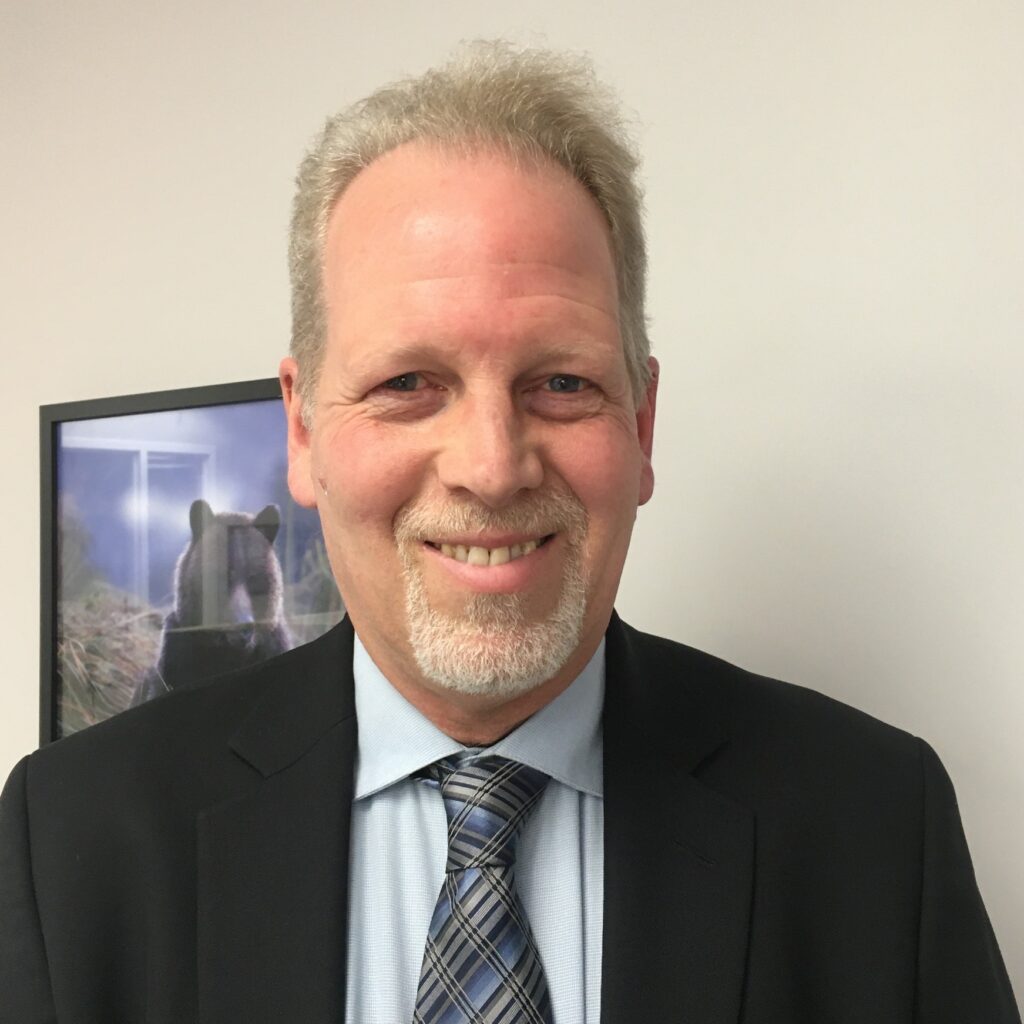 Photo of Andrew Van Iterson